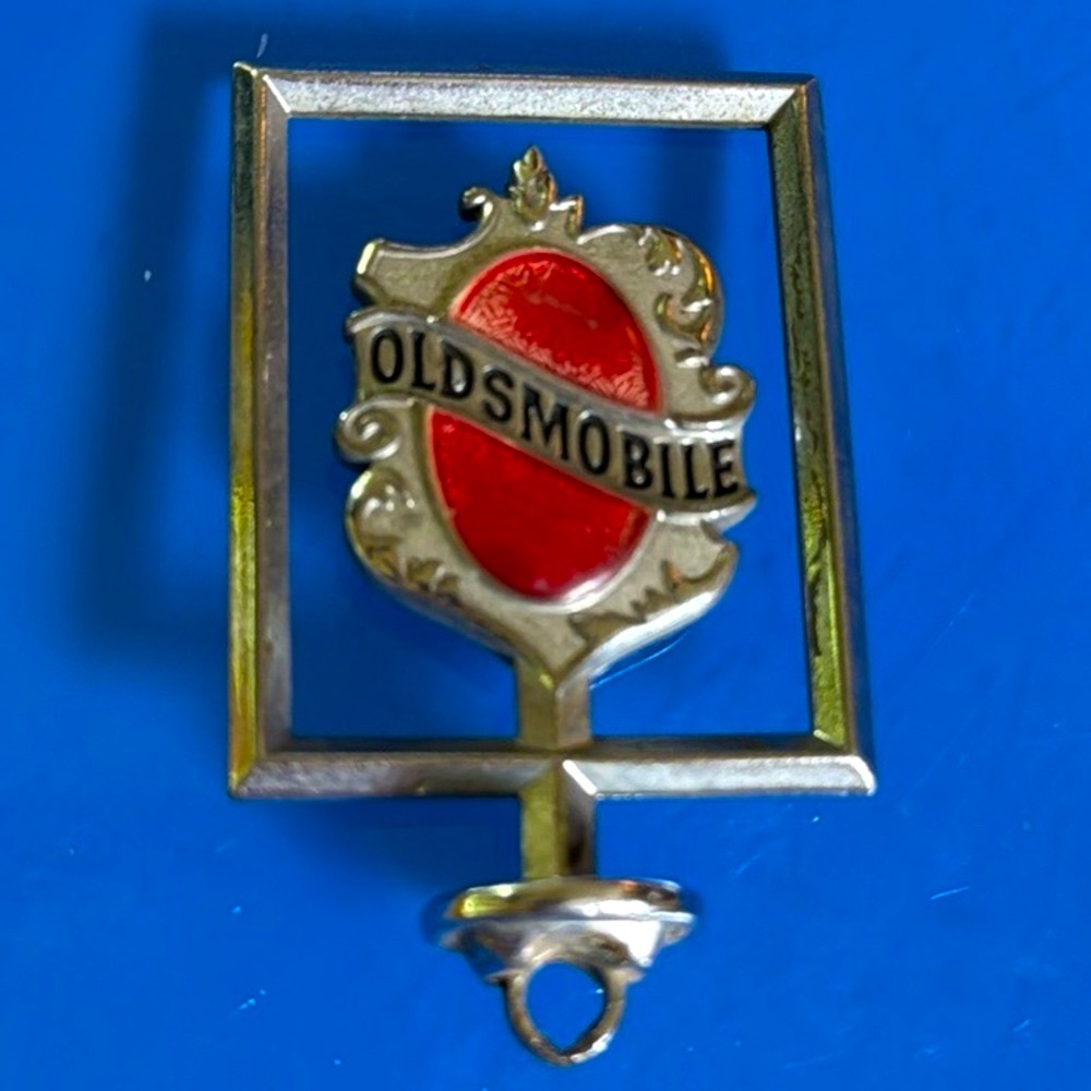 Vintage GM Oldsmobile 1980’s Cutlas Hood Ornament Chrome Metal Red